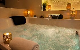 Appart' Spa et Sauna Privatif Au Cœur De Beaune